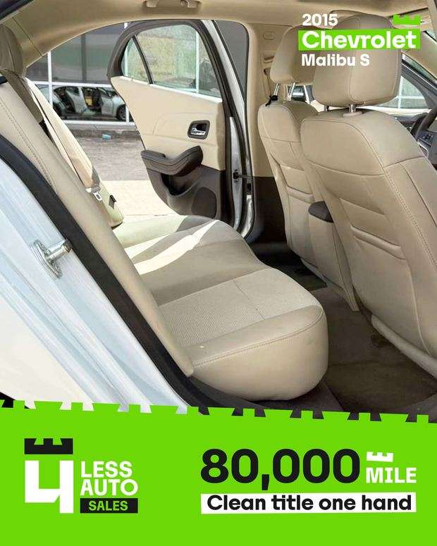 تصميم سوشيال ميديا لـ 4 Less Auto Sales من 255